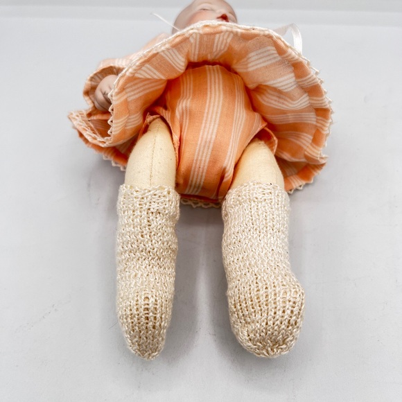 VTG 6" Caucasian Sugar Lump Porcelain Sleeping Baby Doll- Boots Tyner 1990's - Picture 11 of 11